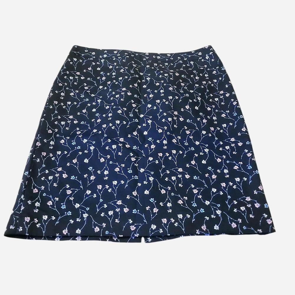 Floral spring lined skirt with pink and blue flowers